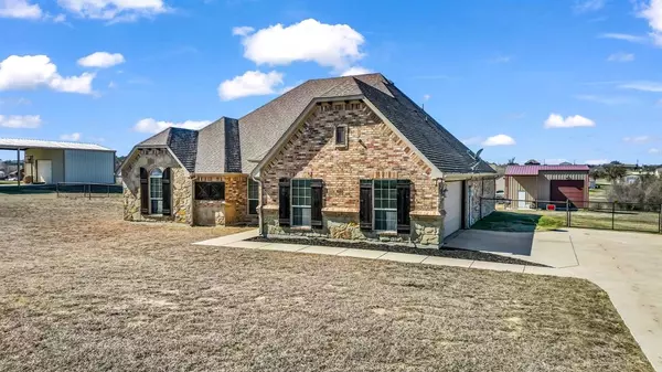 157 Churchill Circle, Weatherford, TX 76085