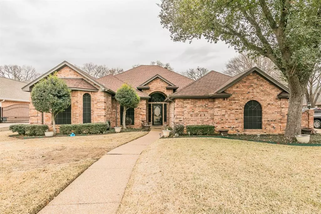 Mansfield, TX 76063,808 Majestic Oaks Court