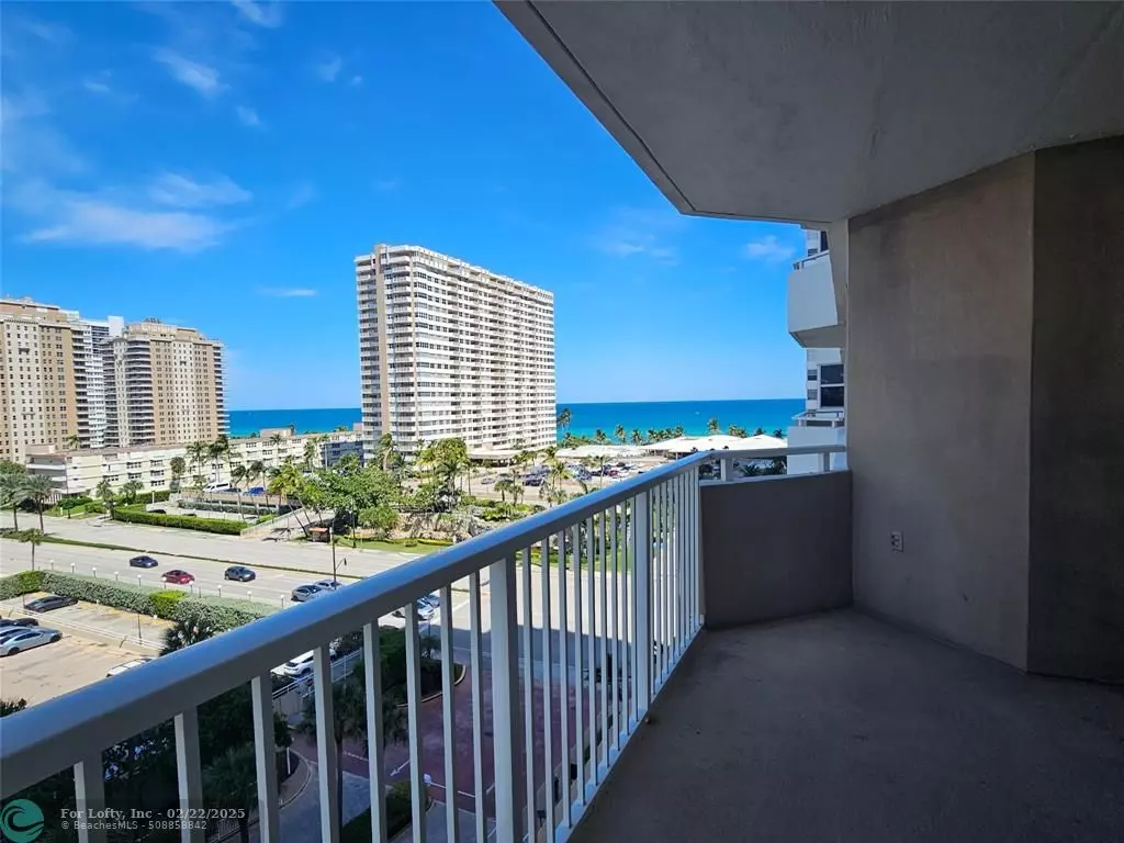 Hallandale Beach, FL 33009,1985 S Ocean Dr  #7K