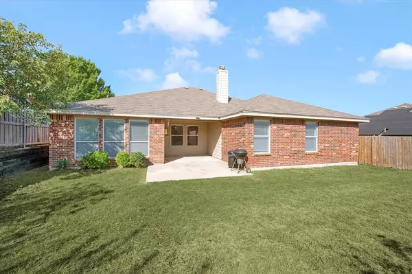 1409 Heidi Court, White Settlement, TX 76108