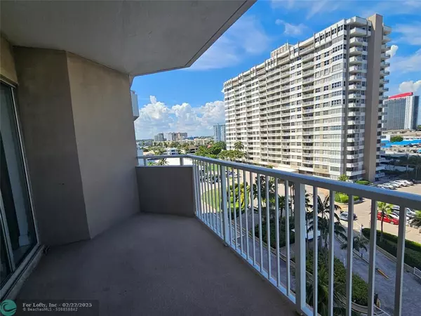 Hallandale Beach, FL 33009,1985 S Ocean Dr  #7K