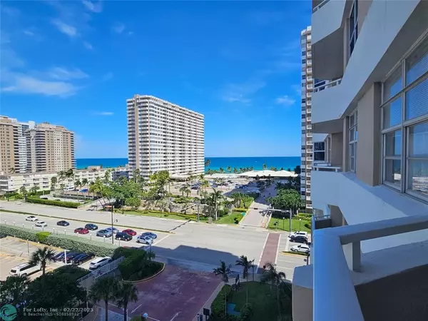 Hallandale Beach, FL 33009,1985 S Ocean Dr  #7K