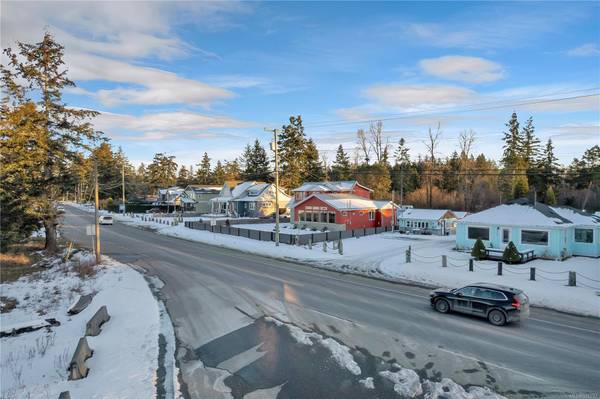 4341 Island Hwy S, Campbell River, BC V9H 1B7