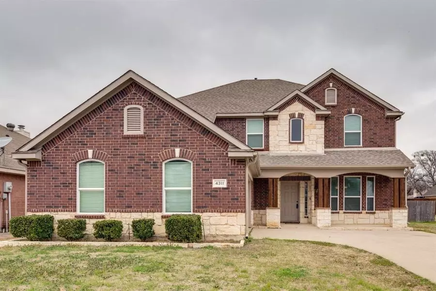 4311 Grassy Glen Drive, Corinth, TX 76208