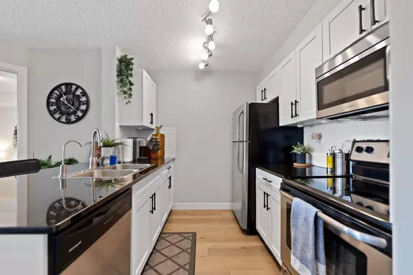 81 Legacy BLVD SE #1236, Calgary, AB T2X2B9