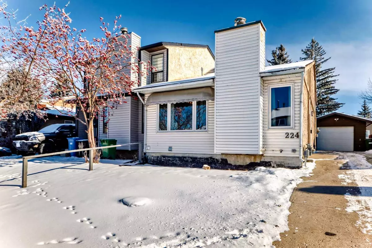 Calgary, AB T1Y 4R2,224 Pinemill Mews Northeast