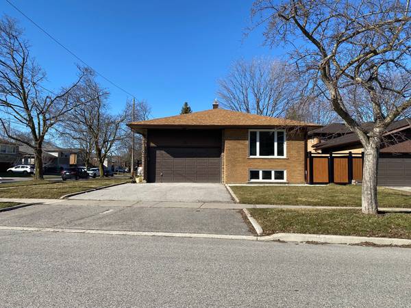 35 Robingrove Rd RD #Basement, Toronto C07, ON M2R 2Z8