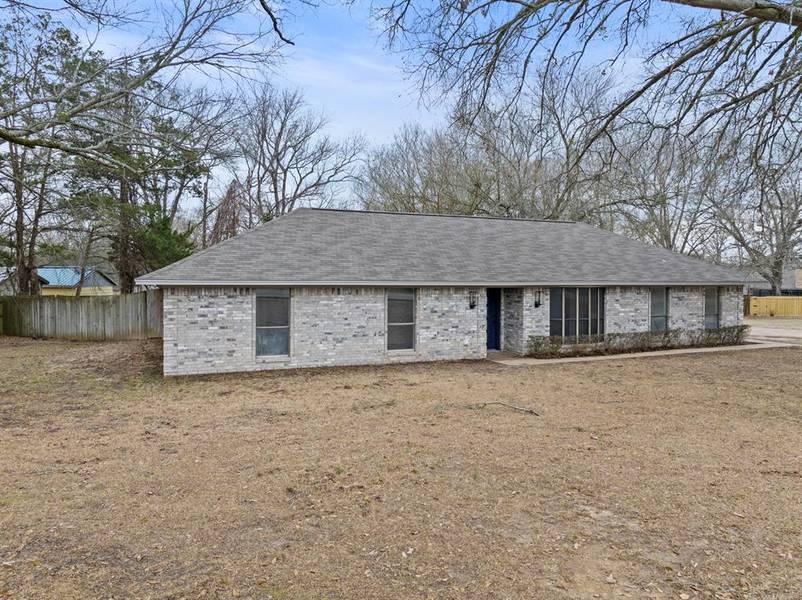 2533 Greenhill Road, Mount Pleasant, TX 75455