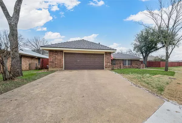 Arlington, TX 76015,2811 Canongate Drive