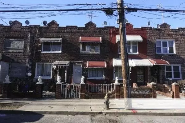 11156 East 145th ST East, Jamaica, NY 11435