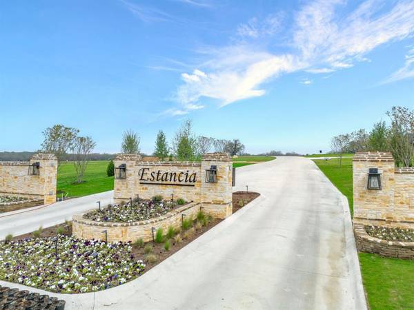 Lot 44 Block 1 Vaquero Drive, Weatherford, TX 76088