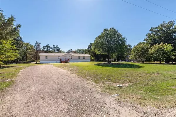 137 Hoot Owl Circle, Quinlan, TX 75474