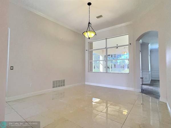 Port St Lucie, FL 34986,655 SW Long Key Ct  #1