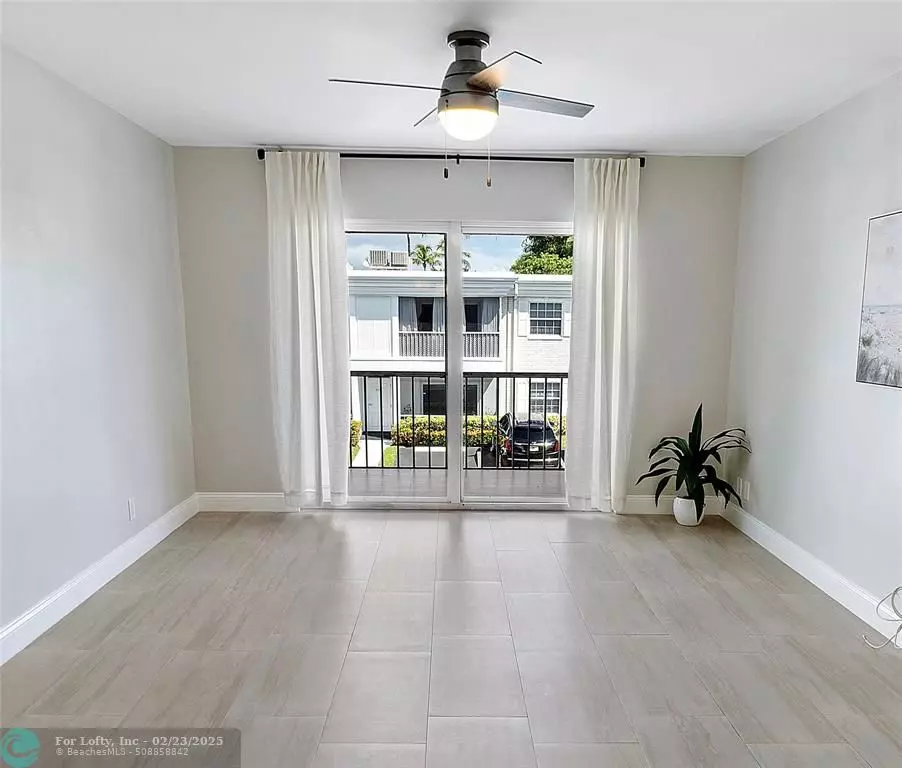 Fort Lauderdale, FL 33308,6243 Bay Club Dr  #3