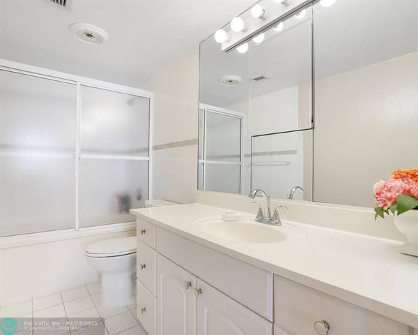 Hollywood, FL 33019,1400 S Ocean Dr  #1703