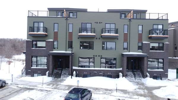 622 MISHI PVT N/A, Manor Park - Cardinal Glen And Area, ON K1K 5C5