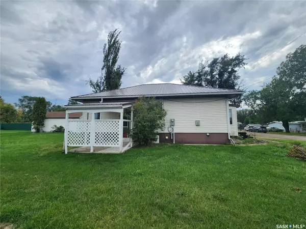 Grenfell, SK S0G 2B0,809 Garnet STREET