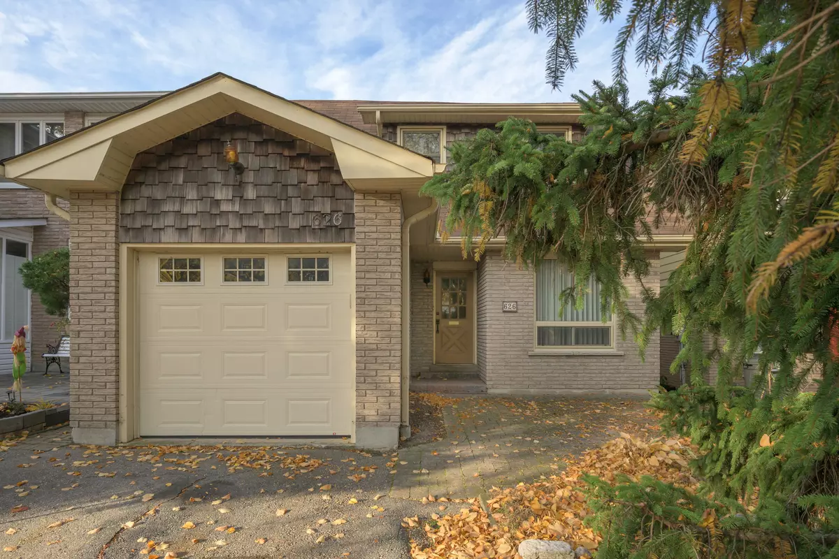 Pickering, ON L1W 2Z8,626 Creekview CIR