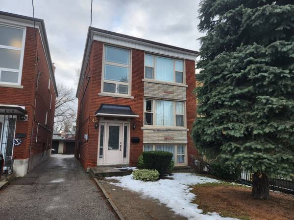 45 Clovelly AVE #3, Toronto C03, ON M6C 1Y2