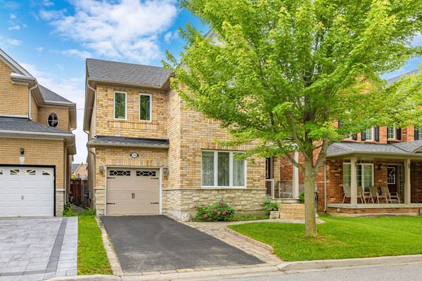 204 Everett ST, Markham, ON L6E 1H2