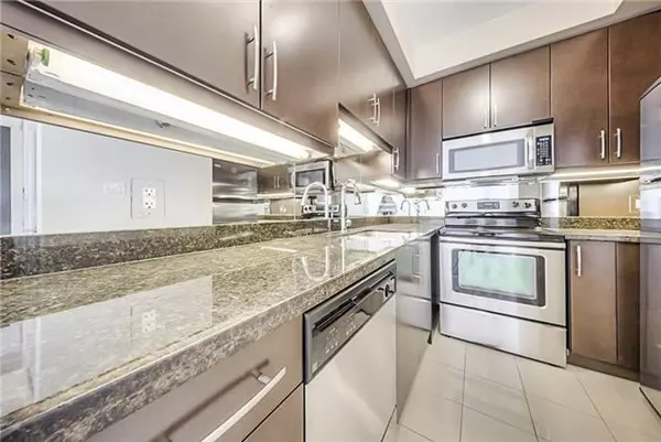 Mississauga, ON L4Z 0A9,50 Absolute AVE #4005