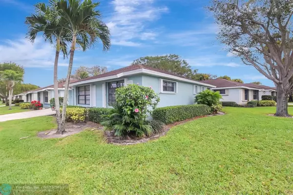 Boynton Beach, FL 33436,9800 Pecan Tree Drive  #B