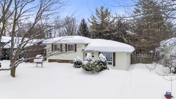 Kincardine, ON N2Z 1T2,679 Scott ST