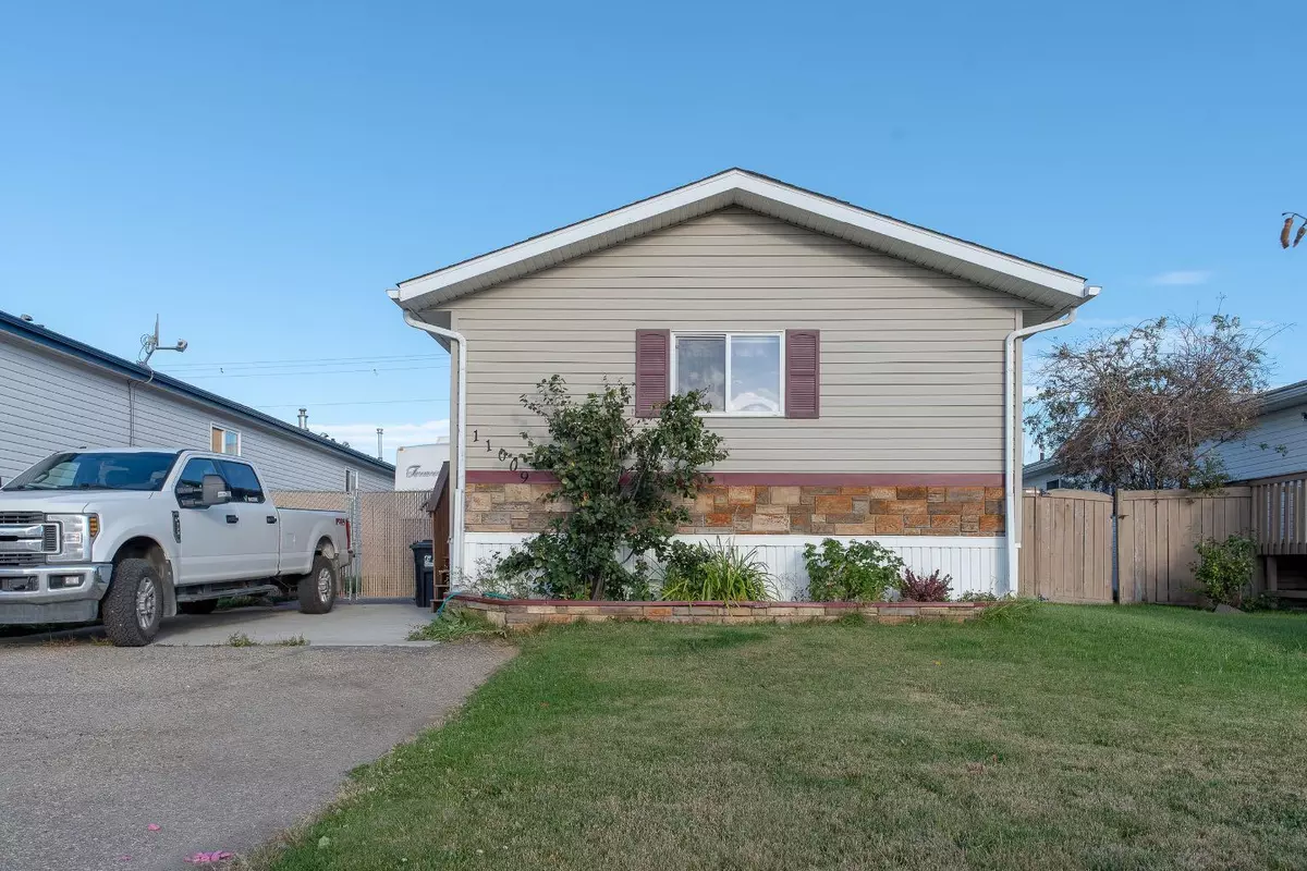 Clairmont, AB T8X5B9,11009 95 ST