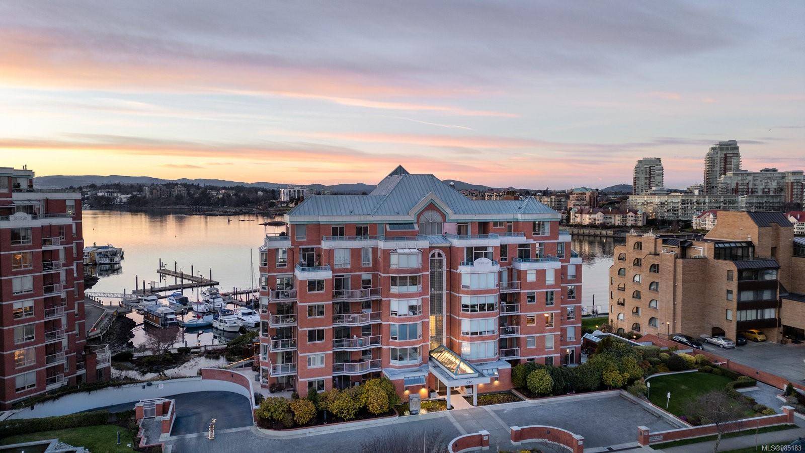 Victoria, BC V8V 4Y1,636 Montreal St #301