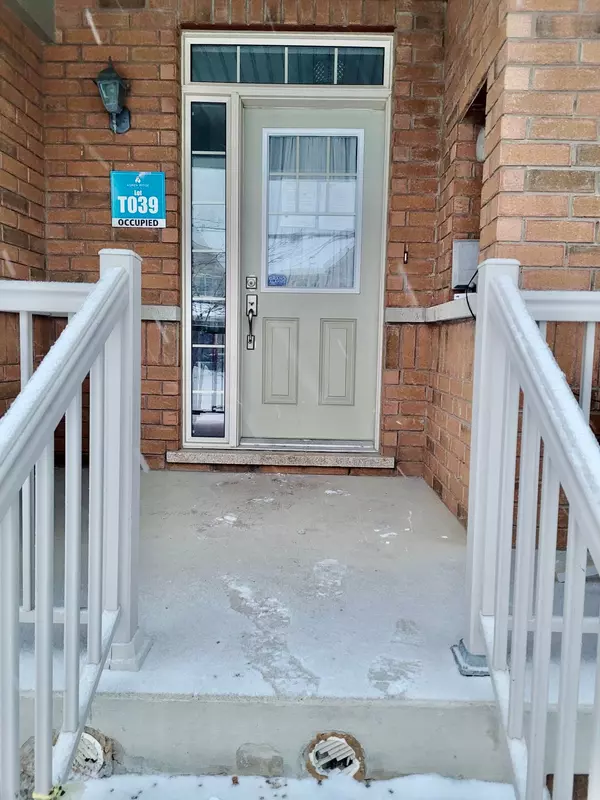 Brampton, ON L6R 3N7,67 Pendulum CIR