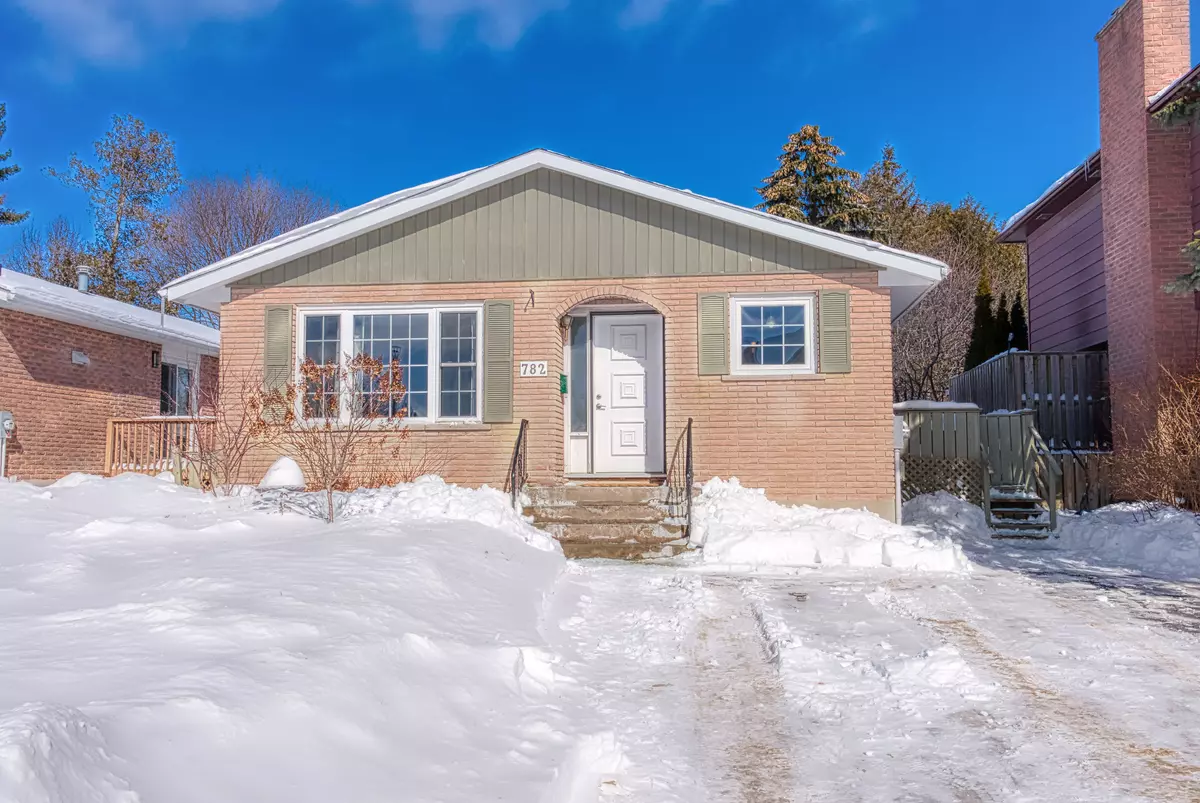 Kingston, ON K7P 1M7,782 Cedarwood DR