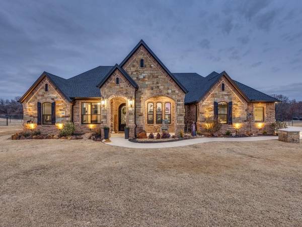 195 Proctor Lane, Decatur, TX 76234