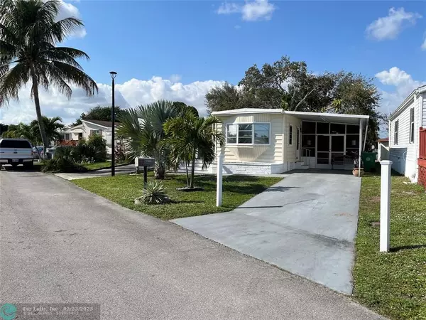 Davie, FL 33324,8621 SW 22nd Ct