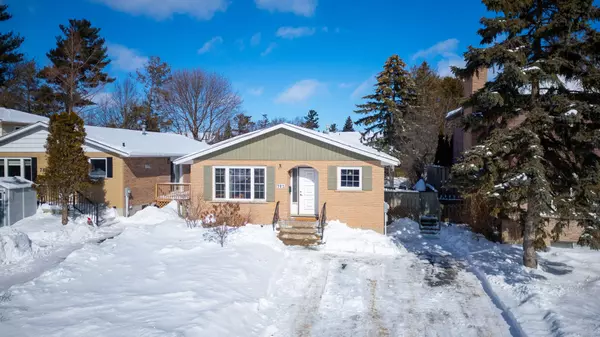 Kingston, ON K7P 1M7,782 Cedarwood DR