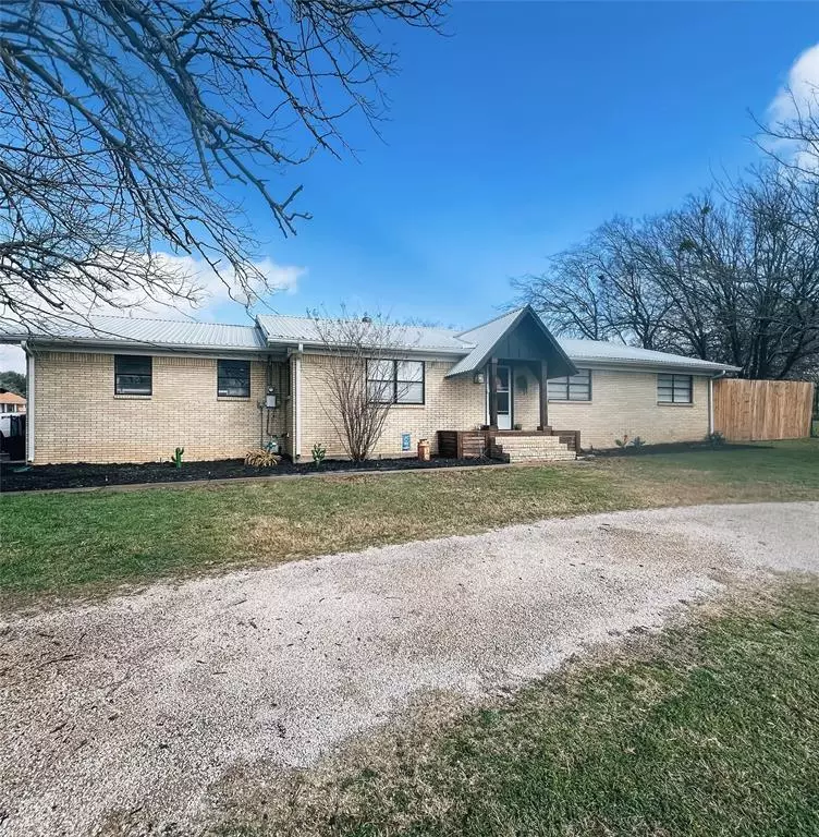 Weatherford, TX 76086,1601 E Bankhead Drive