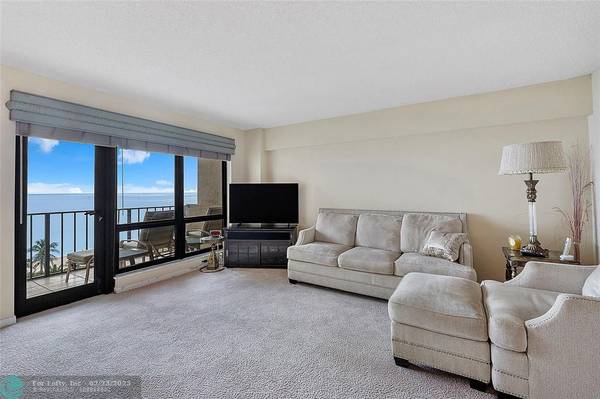 Lauderdale By The Sea, FL 33308,4900 N Ocean Blvd  #1209