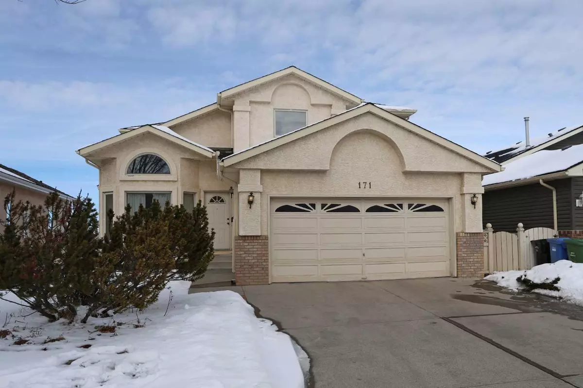 Calgary, AB T3A 5A3,171 Edgebrook CIR NW