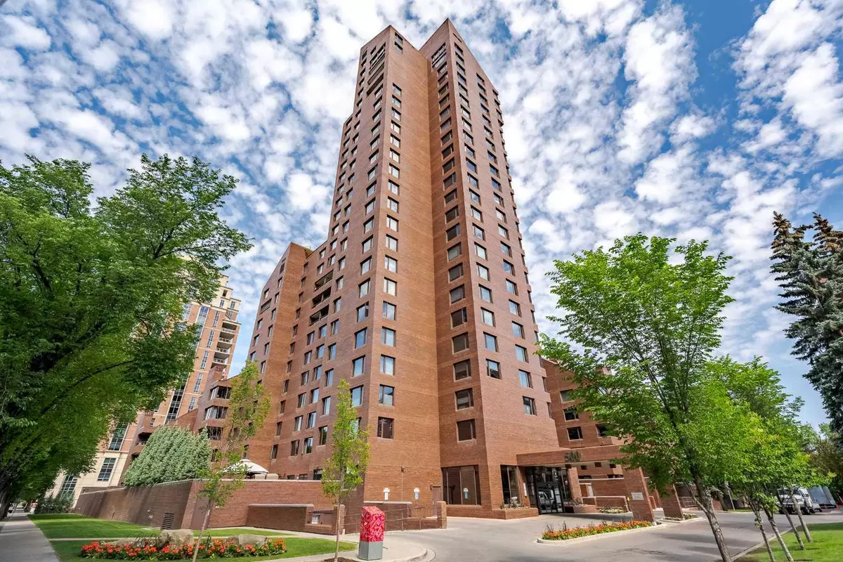 Calgary, AB T2P 3R8,500 Eau Claire AVE Southwest #202A