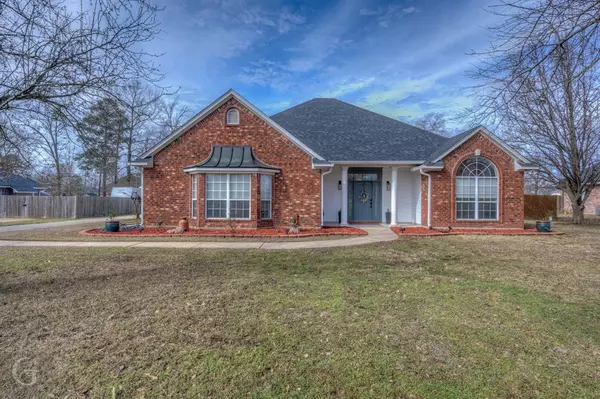 2104 Forest Hills Boulevard, Haughton, LA 71037