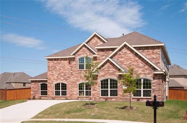 2944 Pino, Grand Prairie, TX 75054