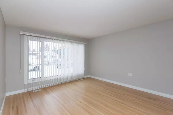 Calgary, AB T2M 1T5,915 23 AVE Northwest