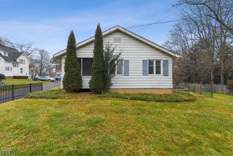 92 Mount Airy Rd, Bernardsville Boro, NJ 07924