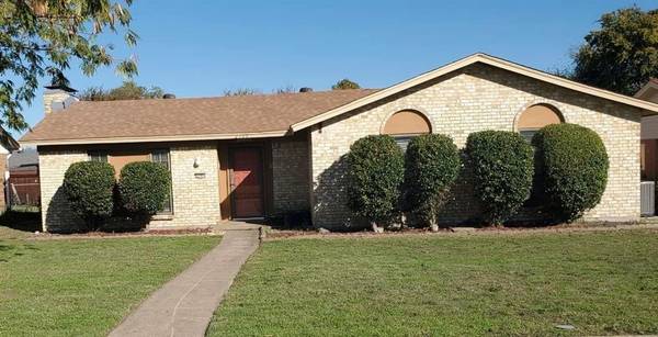 2105 Vail Drive, Garland, TX 75044