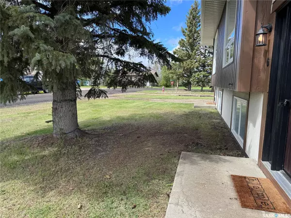 Quill Lake, SK S0A 3E0,6 Clayton STREET