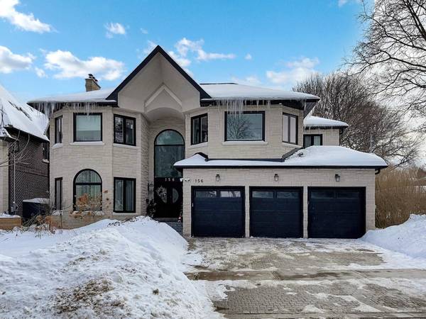 156 Burbank DR, Toronto C15, ON M2K 1P1