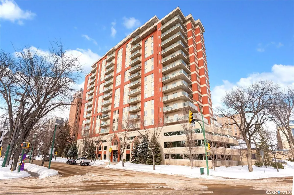 Saskatoon, SK S7K 0G8,902 Spadina CRESCENT E #1105