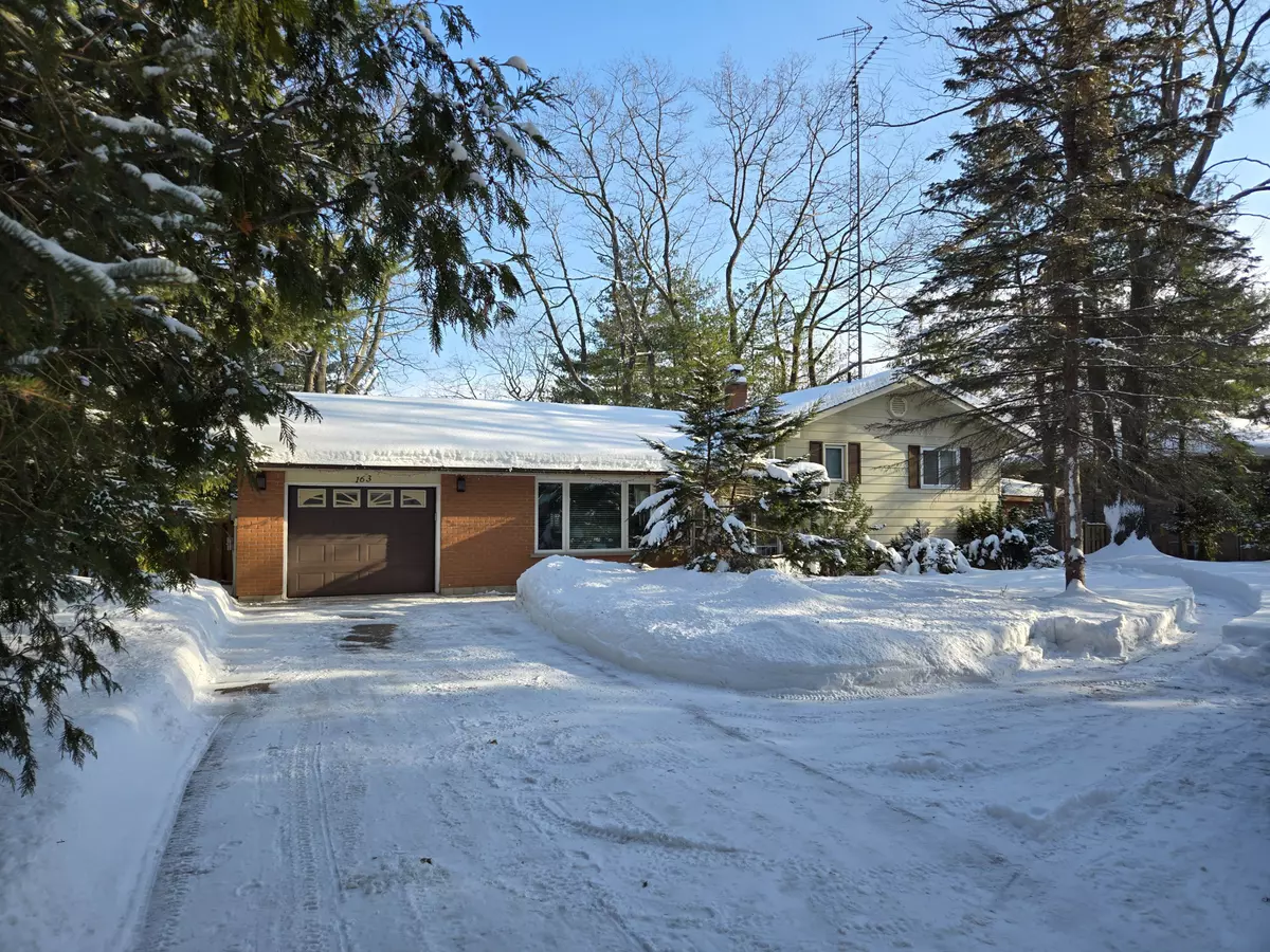 Wasaga Beach, ON L9Z 2V4,163 Woodland DR