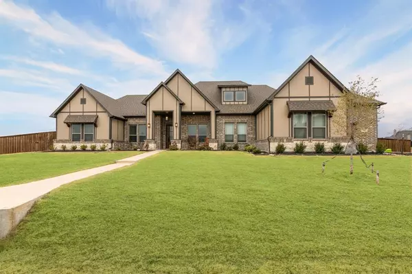 311 Lakota Parkway, Waxahachie, TX 75165