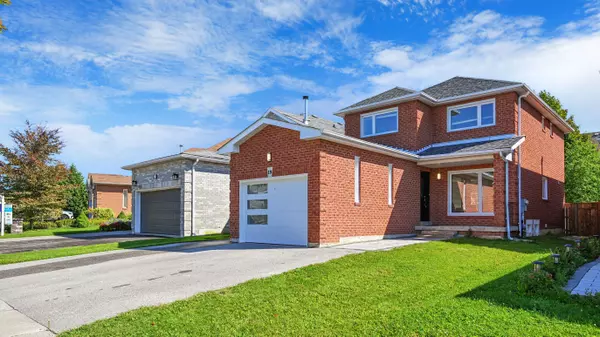 19 Mountbatten RD, Vaughan, ON L4J 8A5