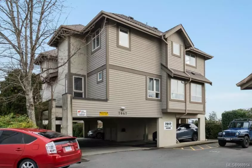 Central Saanich, BC V8M 2B4,7847 East Saanich Rd #1